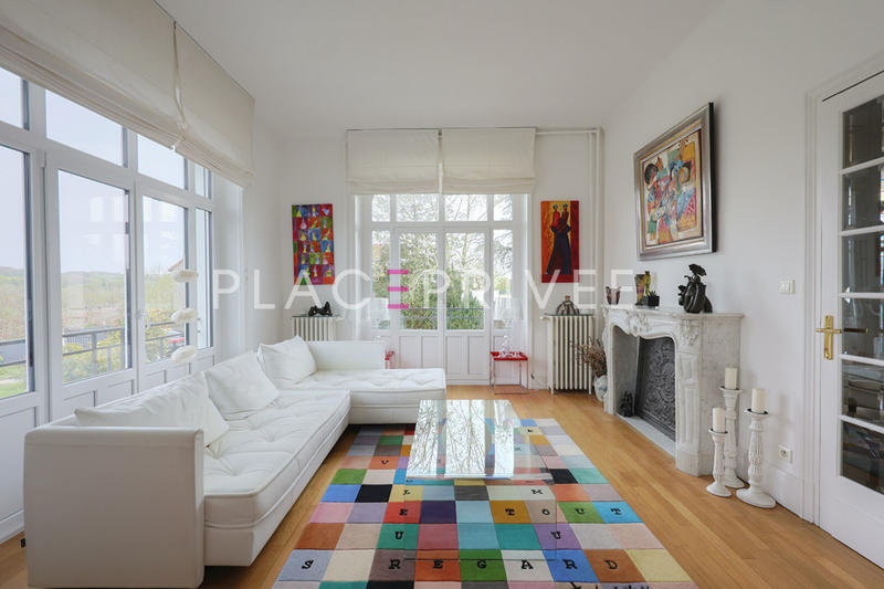 Maison - 320 m² - 10 pièces