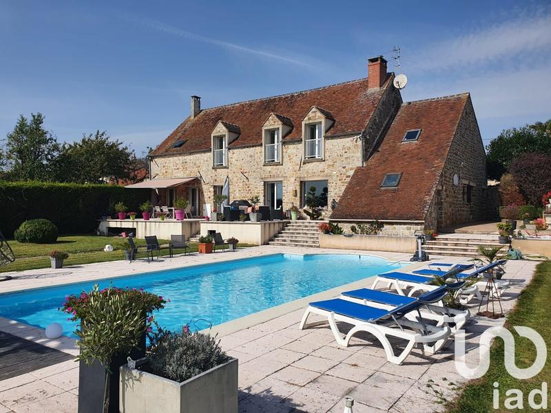 Maison - 245 m² - 8 pièces