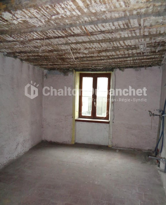 Immeuble - 179 m² - 6 pièces