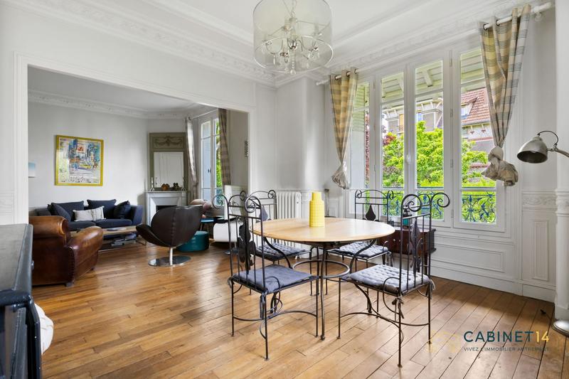 Maison - 200 m² - 8 pièces