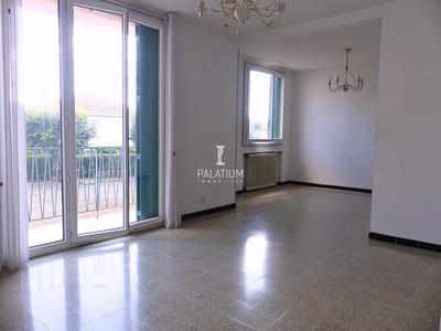 Appartement - 75 m² - 4 pièces