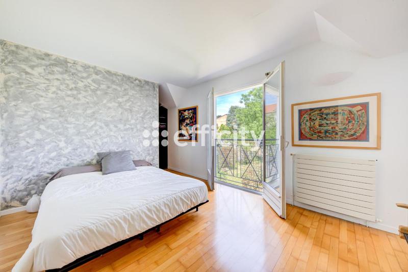 Maison - 170 m² - 6 pièces