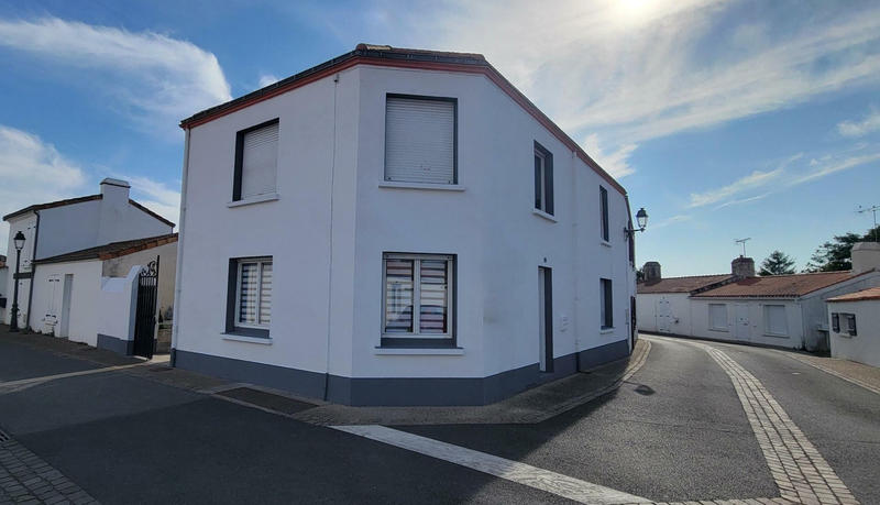 Maison - 144 m² - 8 pièces