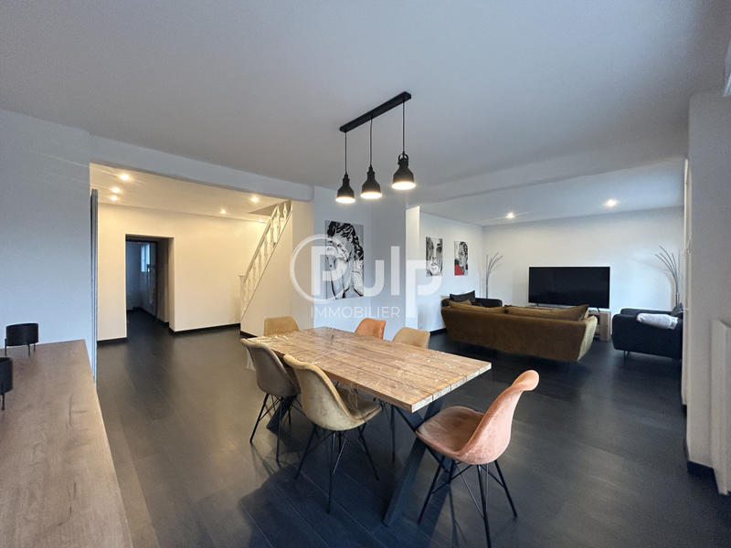 Maison de ville - 121 m² - 6 pièces