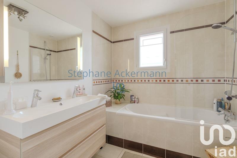 Maison - 163 m² - 7 pièces