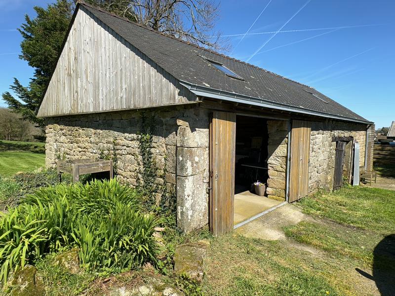 Maison - 201 m² - 7 pièces