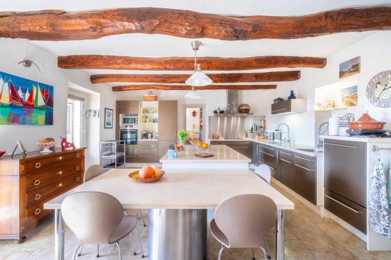 Maison en pierre - 212 m² - 5 pièces