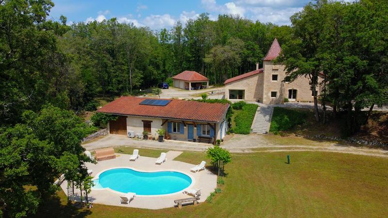 Maison - 200 m² - 6 pièces