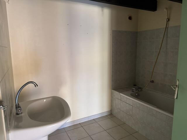 Maison - 184 m² - 8 pièces