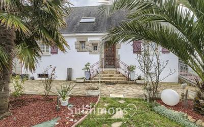 Maison traditionnelle - 150 m² - 7 pièces