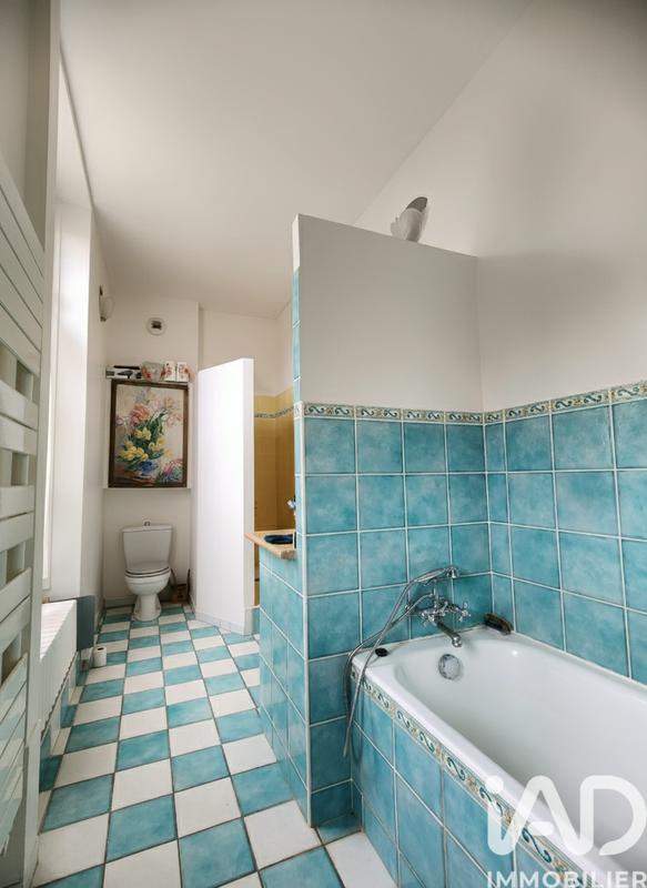 Maison - 300 m² - 9 pièces