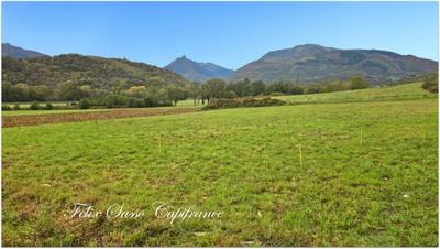Terrain constructible - 1 295 m²