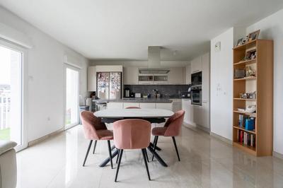 Appartement - 90 m² - 4 pièces