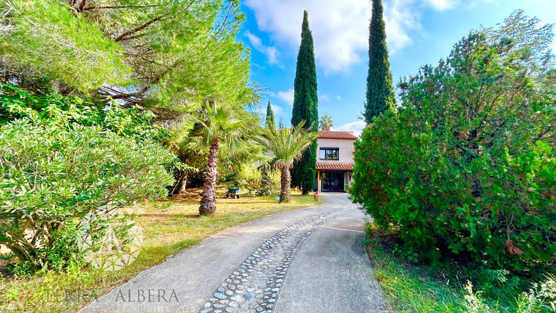 Villa - 164 m² - 7 pièces