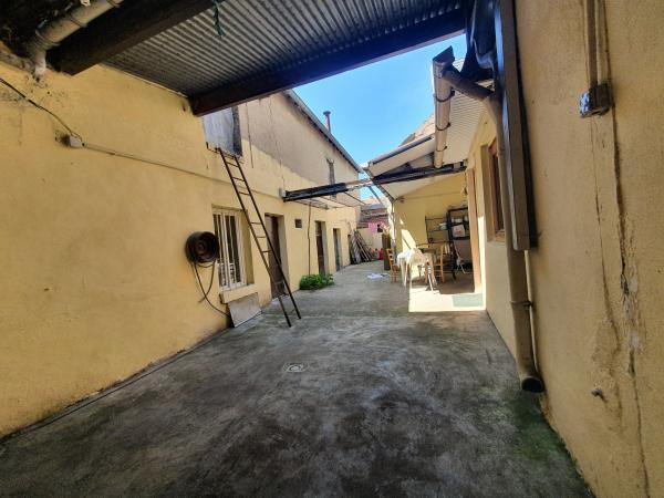 Immeuble - 153 m² - 5 pièces