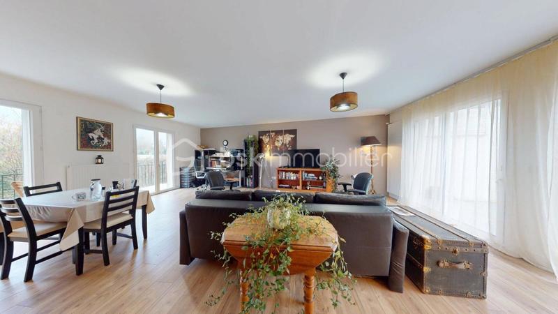 Pavillon - 114 m² - 4 pièces