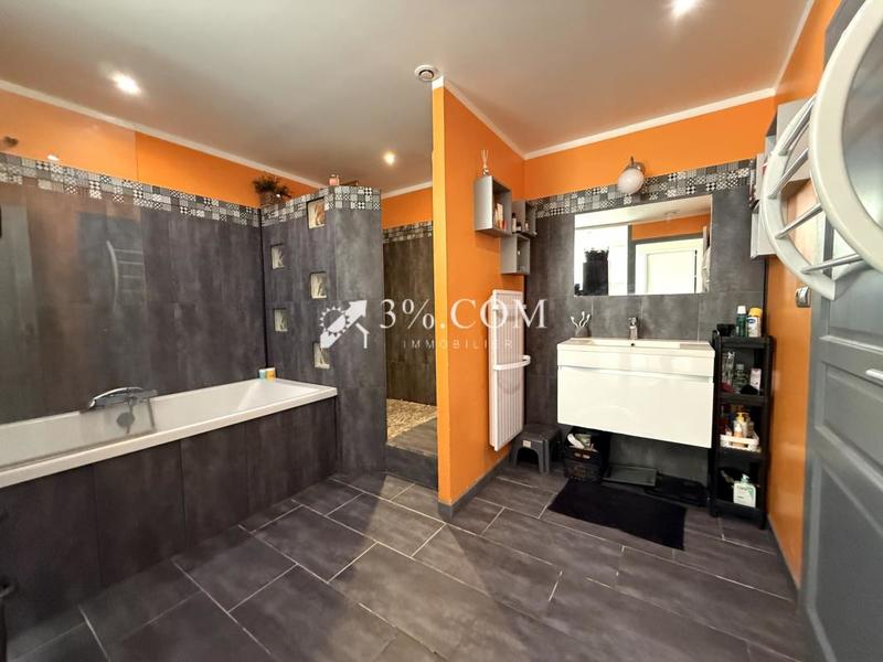 Maison - 141 m² - 5 pièces