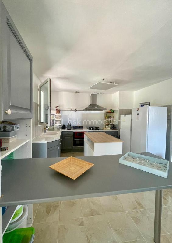 Maison - 97 m² - 4 pièces