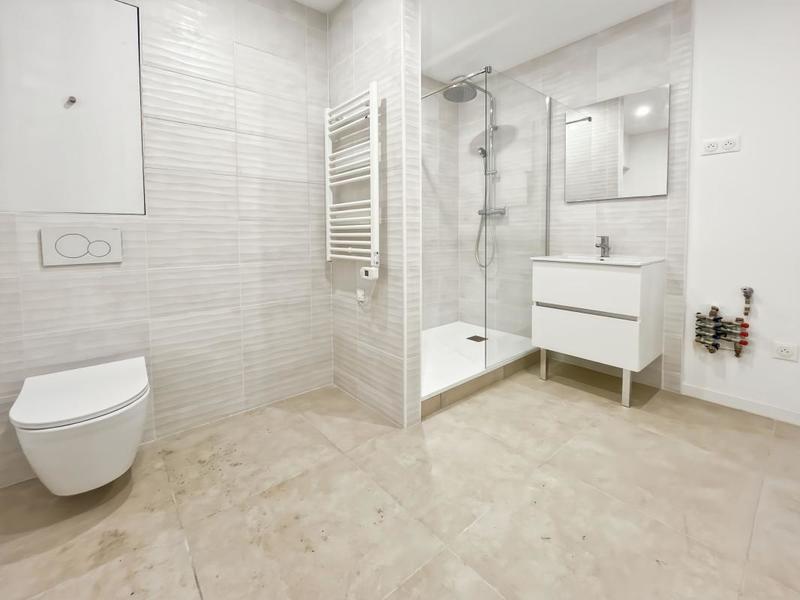 Appartement - 64 m² - 2 pièces