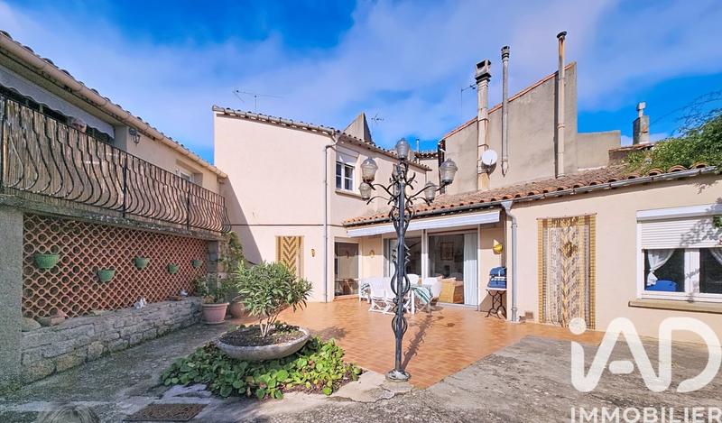 Maison - 228 m² - 8 pièces