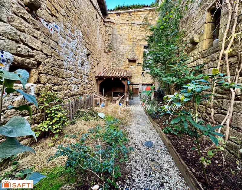 Maison de village - 120 m² - 6 pièces