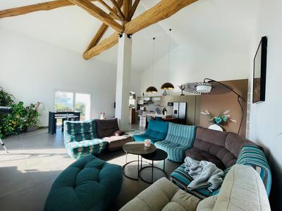 Maison - 436 m² - 11 pièces