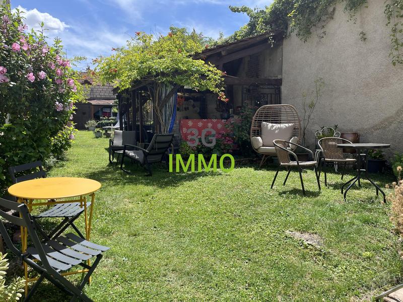 Maison - 136 m² - 7 pièces