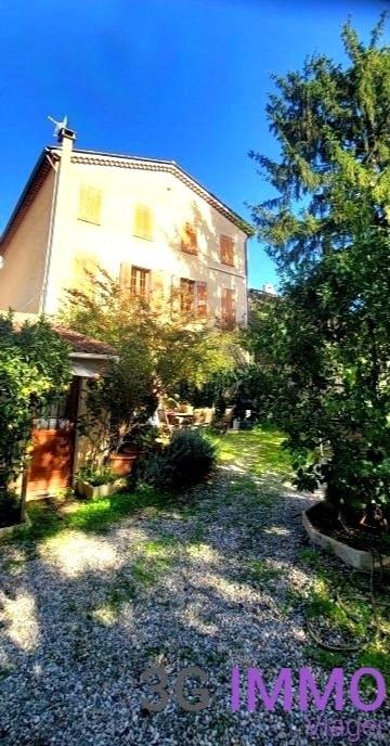 Viager - Maison - 300 m² - 8 pièces