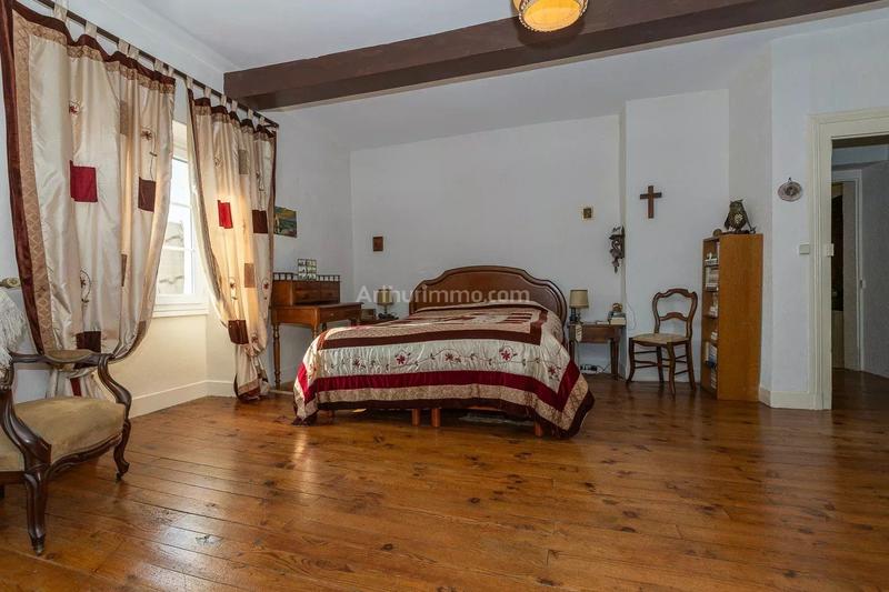 Maison - 192 m² - 5 pièces