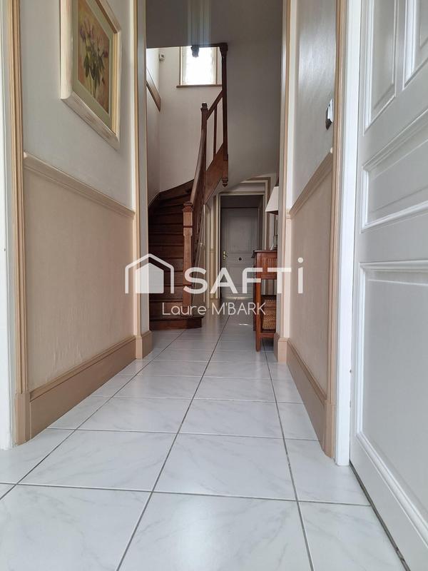 Maison - 174 m² - 8 pièces