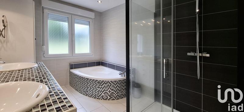 Maison - 126 m² - 6 pièces