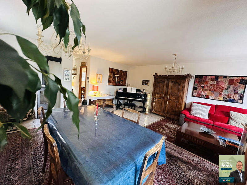 Maison - 101 m² - 5 pièces