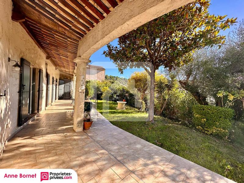 Villa - 148 m² - 6 pièces
