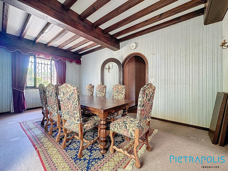 Maison - 180 m² - 5 pièces