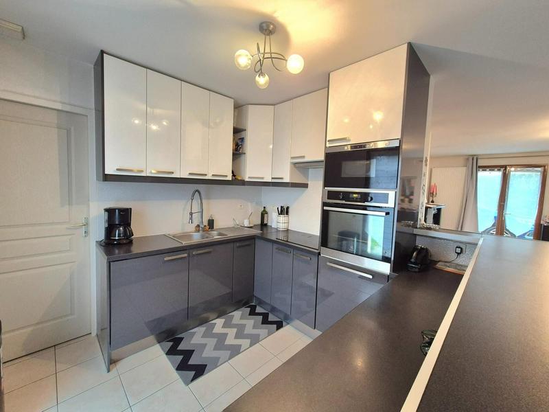 Maison - 87 m² - 5 pièces