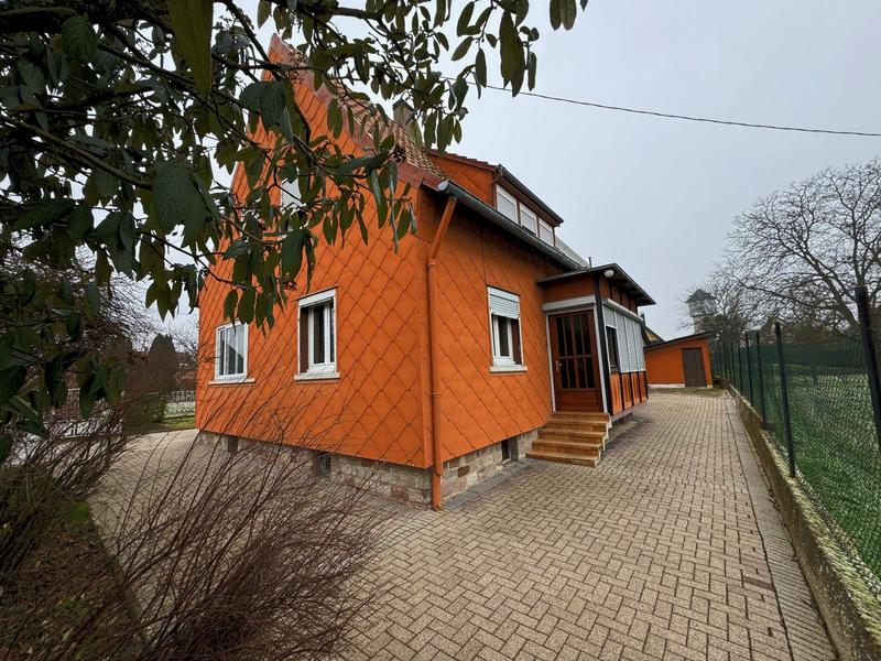 Maison - 107 m² - 6 pièces