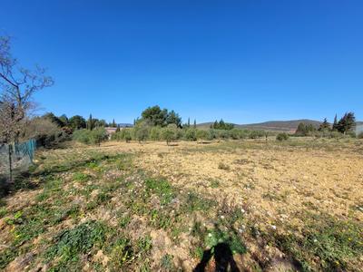 Terrain constructible - 2 579 m²