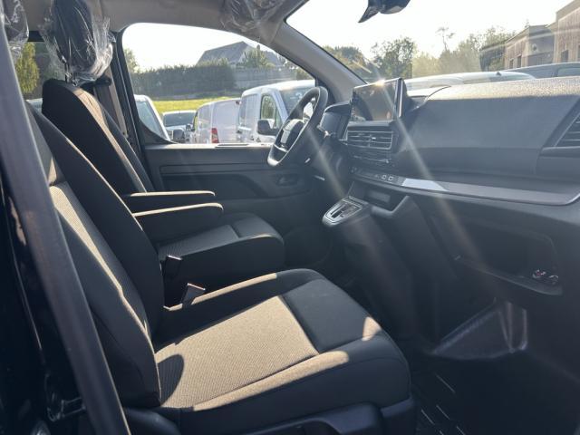 Citroën Jumpy Cabine Approfondie 30825.00 Ht - Xl Long Bluehdi 180 Eat8 5 Sieges Look 3 Camera Noir Expert