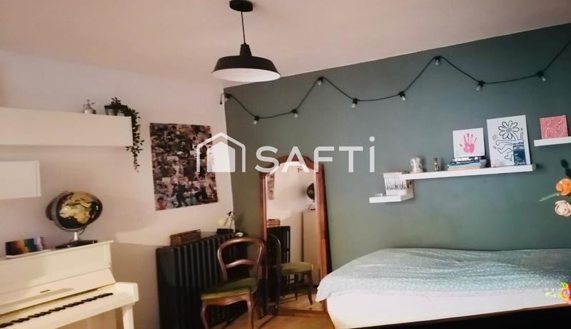 Maison - 205 m² - 10 pièces