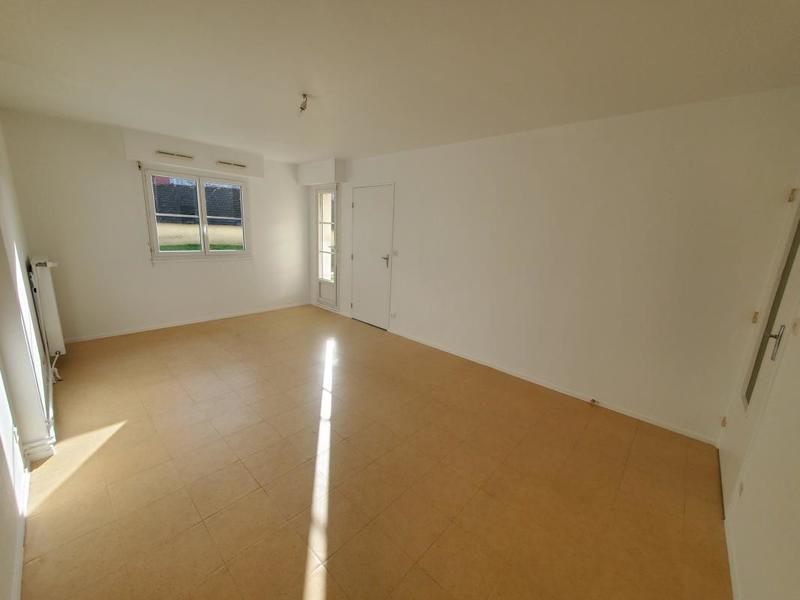 Appartement ancien - 86 m² - 4 pièces