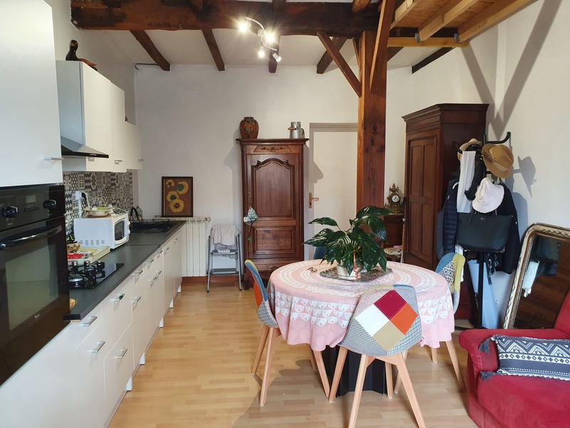 Maison - 300 m² - 11 pièces