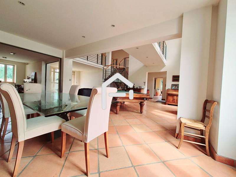 Maison de maîtres - 299 m² - 7 pièces