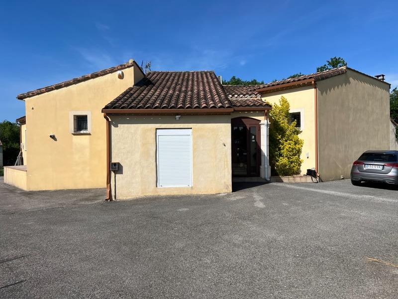 Maison - 136 m² - 4 pièces