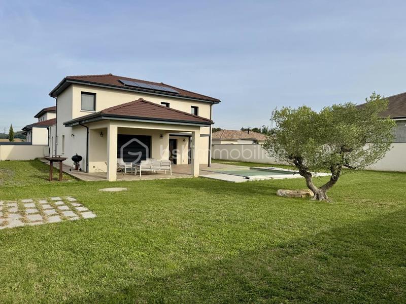 Maison - 157 m² - 5 pièces