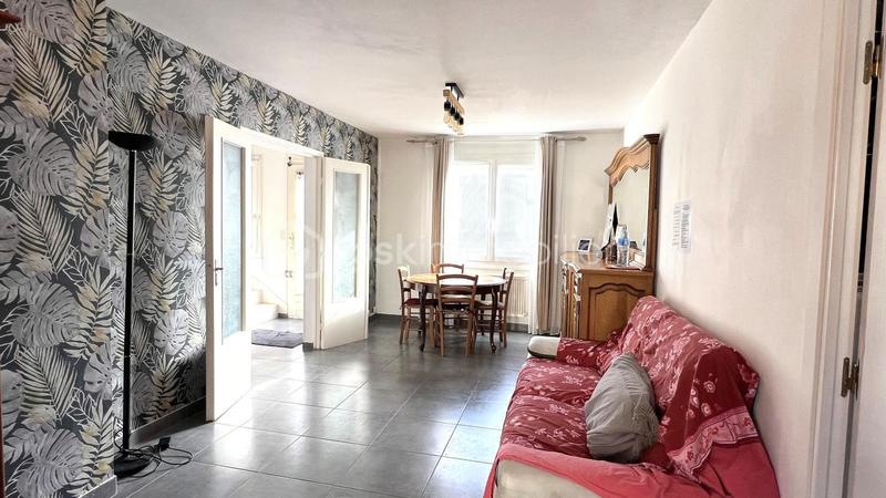 Maison - 105 m² - 6 pièces