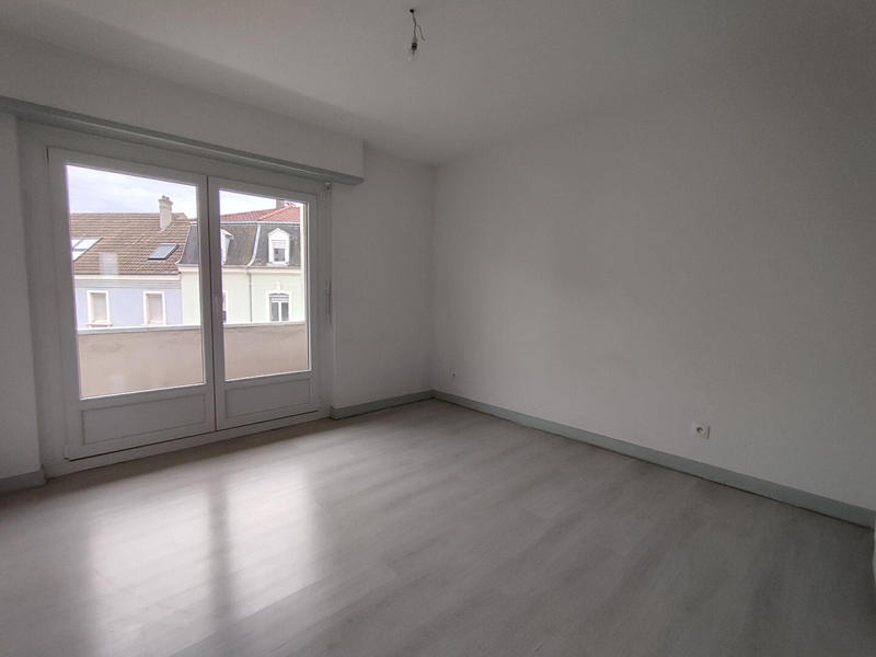 Appartement - 85 m² - 3 pièces