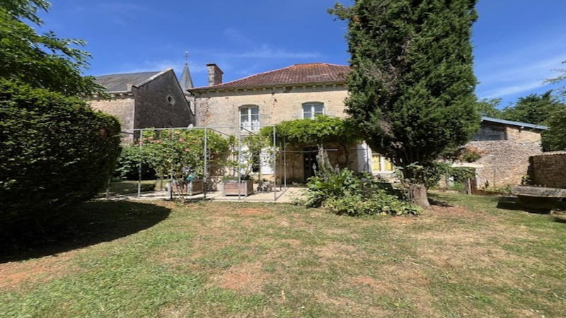 Maison - 235 m² - 7 pièces