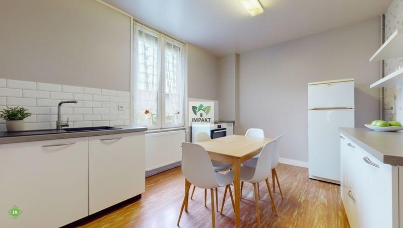 Maison traditionnelle - 73 m² - 4 pièces