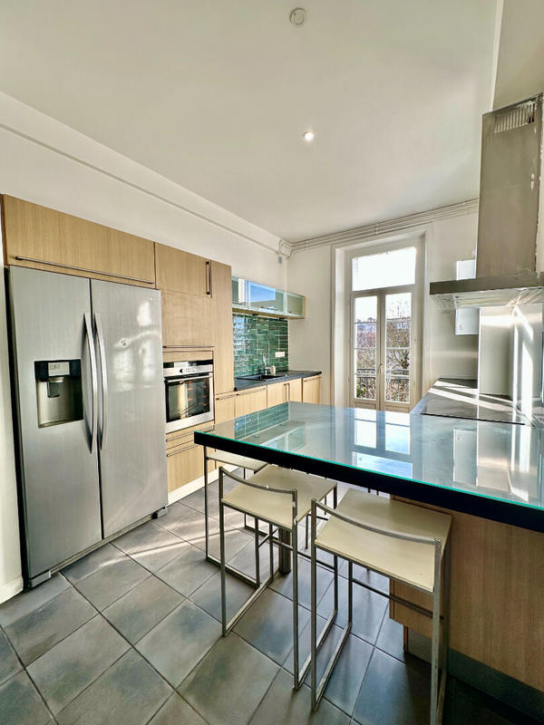 Appartement - 104 m² - 4 pièces