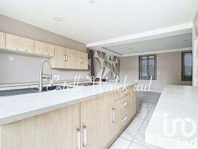 Maison - 96 m² - 4 pièces